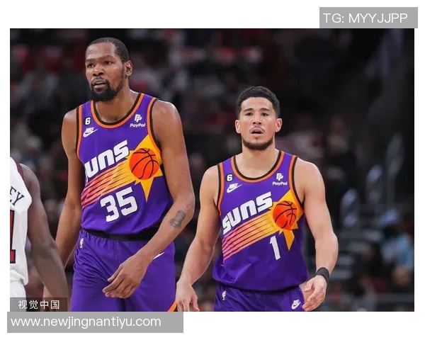 布克展望未来球队成长期待每场比赛的胜利与进步 布克展望未来球队成长期待每场比赛的胜利与进步