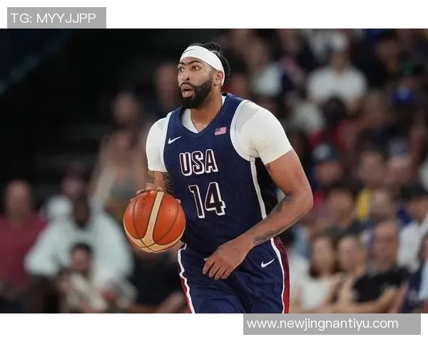 浓眉小试牛刀上半场表现抢眼贡献7分7篮板2盖帽展现强大实力