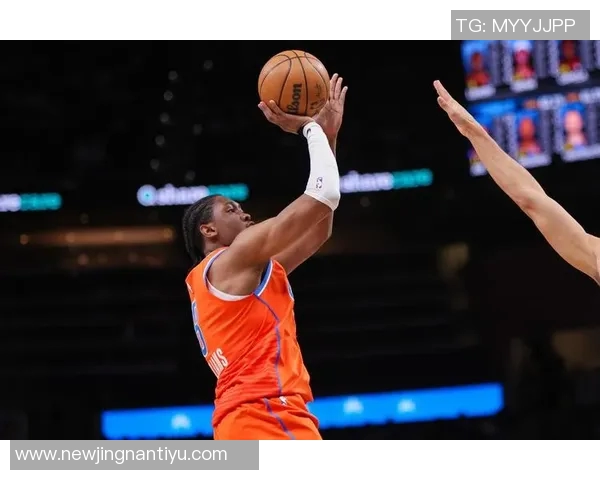 小莫布里半场表现出色7投3中贡献11分3篮板2助攻2盖帽